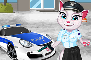 安吉拉变身警察官